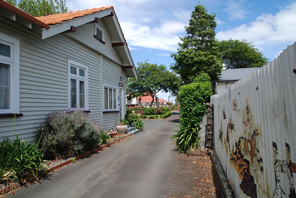 Manhattan Lodge Motel แฮมิลตัน ภายนอก รูปภาพ