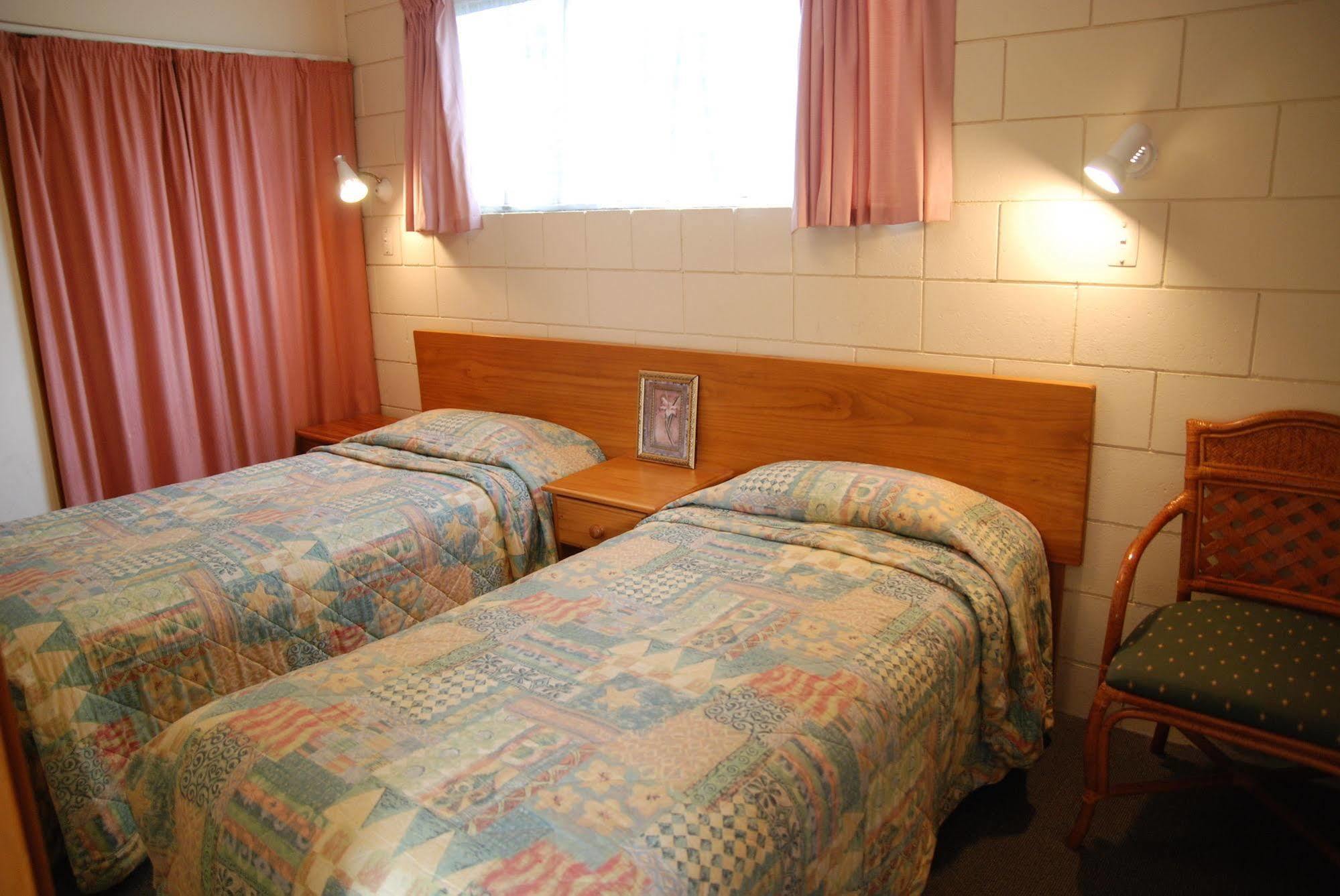 Manhattan Lodge Motel แฮมิลตัน ภายนอก รูปภาพ