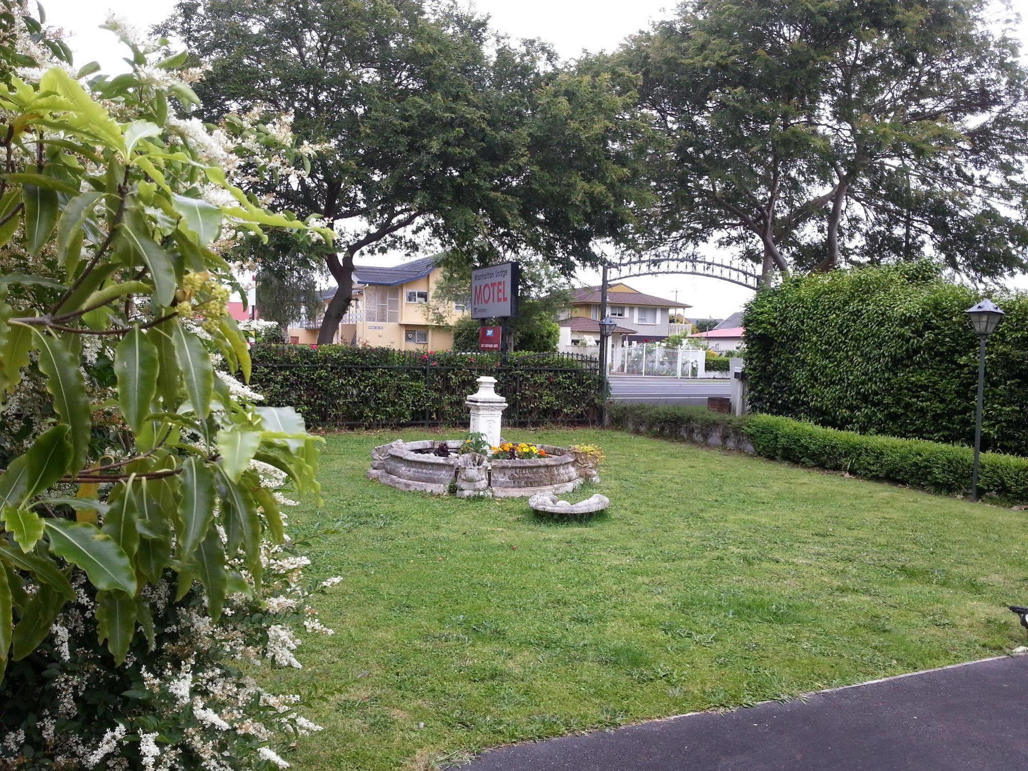 Manhattan Lodge Motel แฮมิลตัน ภายนอก รูปภาพ