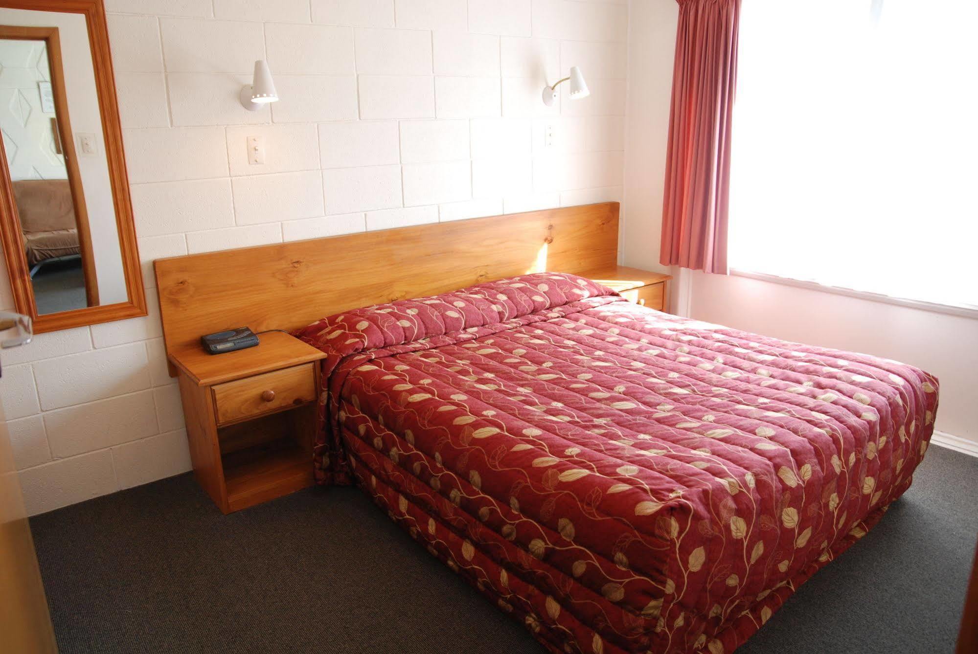 Manhattan Lodge Motel แฮมิลตัน ภายนอก รูปภาพ